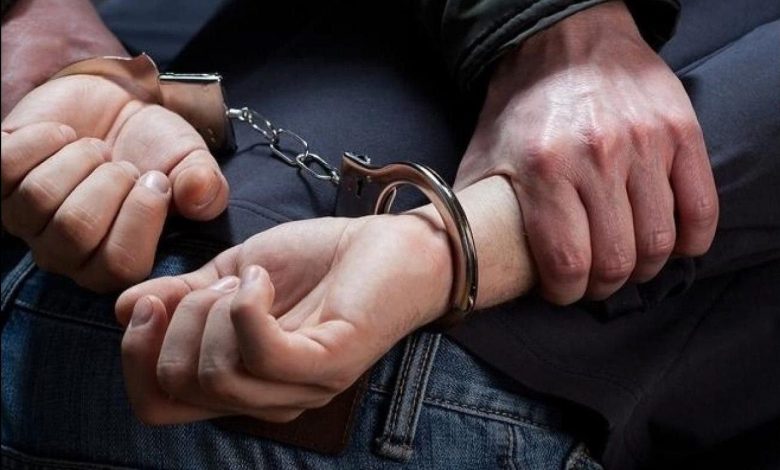 مراكش.. توقيف مروج مخدرات مبحوث عنه وطنياً وحجز 22 صفيحة من الشيرا