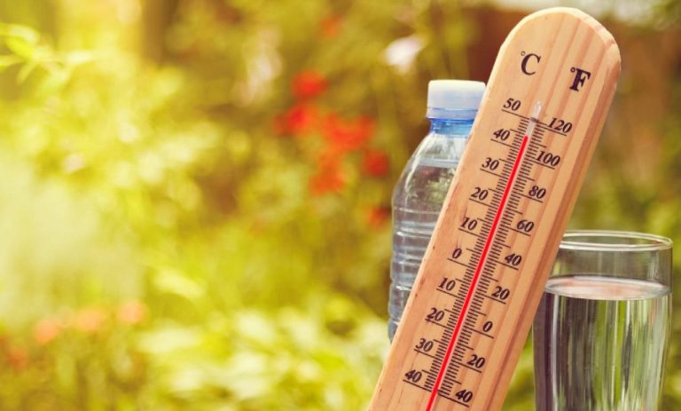 طقس الثلاثاء.. أجواء حارة بعدد من المناطق وزخات مطرية بأخرى